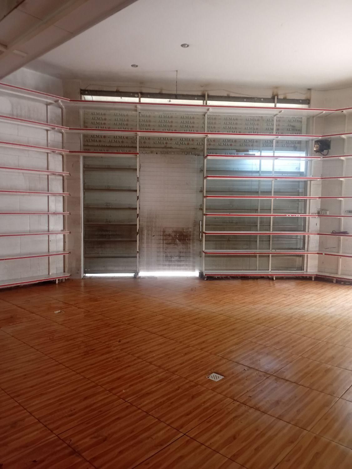 اجاره سوپر مارکت 50متری / بر اصلی تابلوخور / تخلیه|اجارهٔ مغازه و غرفه|تهران, دبستان|دیوار