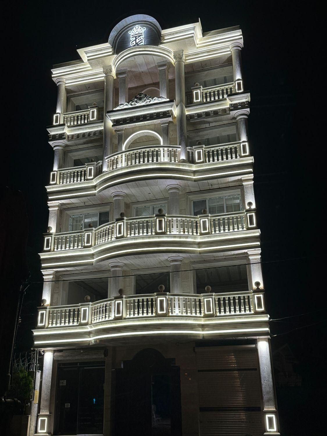 فروش آپارتمان ۲۰۰ متری ۳ خوابه|فروش آپارتمان|رضوانشهر, |دیوار