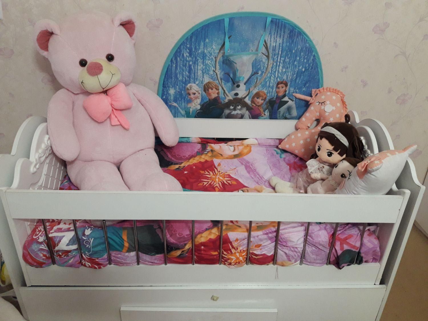 تخت ثابت و گهواره ای  مناسب نوزادی تا۸سال|تخت و صندلی بچه|بیرجند, |دیوار