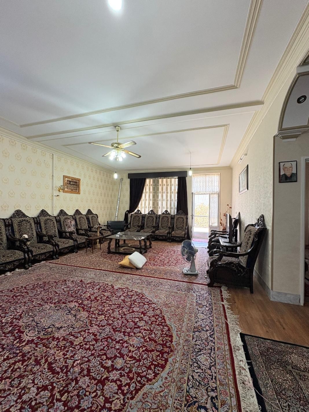 اجاره ای همکف خ معراج ۲۰۰ متر به همراه پارکینگ|اجارهٔ خانه و ویلا|رفسنجان, |دیوار