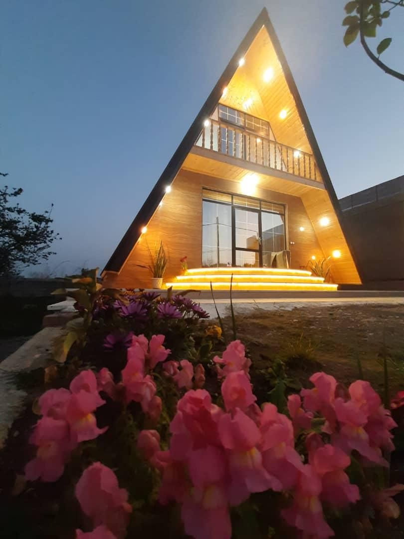 اجاره کلبه چوبی نوساز و تمیز حیاط دار|اجارهٔ کوتاهمدت آپارتمان و سوئیت|رضوانشهر, |دیوار