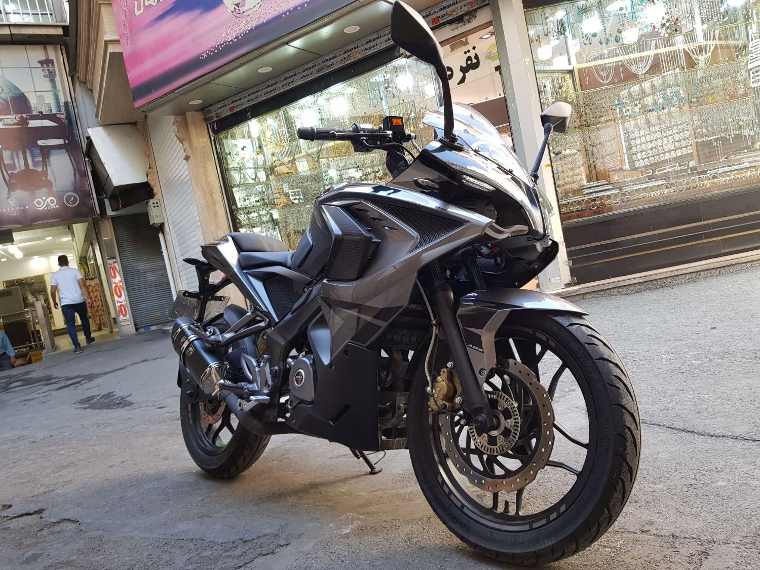 rs200|موتورسیکلت|تهران, تجریش|دیوار