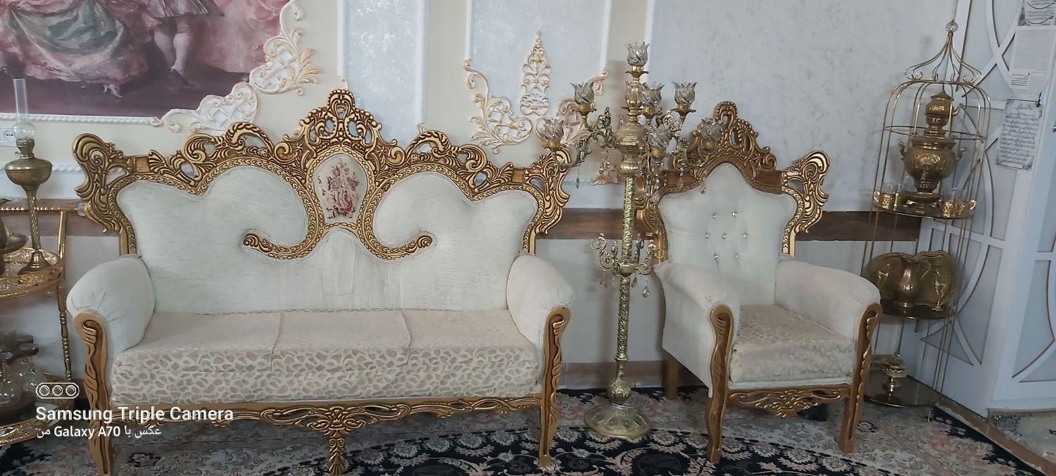 دو دست مبل سلطنتی خییلی تمیز ونو|مبلمان خانگی و میز عسلی|تربت‌حیدریه, شهرک ولیعصر|دیوار