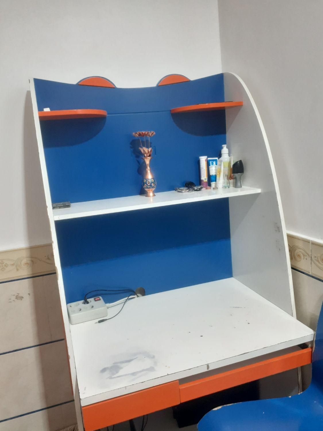 سرویس خواب نوجوان با میز تحریر|تخت و سرویس خواب|جیرفت, |دیوار