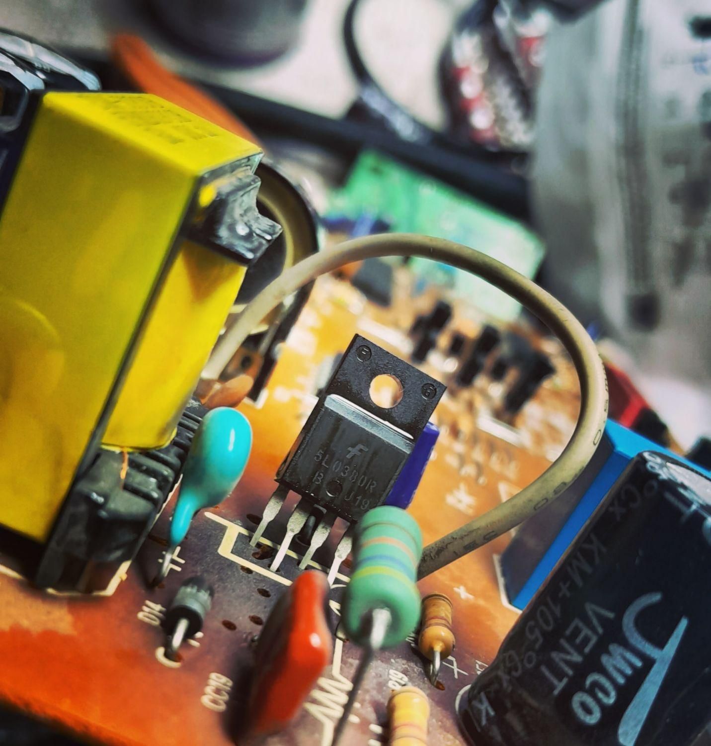 تعمیر بردکولر بردیخچال بردماشین لباسشویی الجی|خدمات پیشه و مهارت|بندرعباس, |دیوار