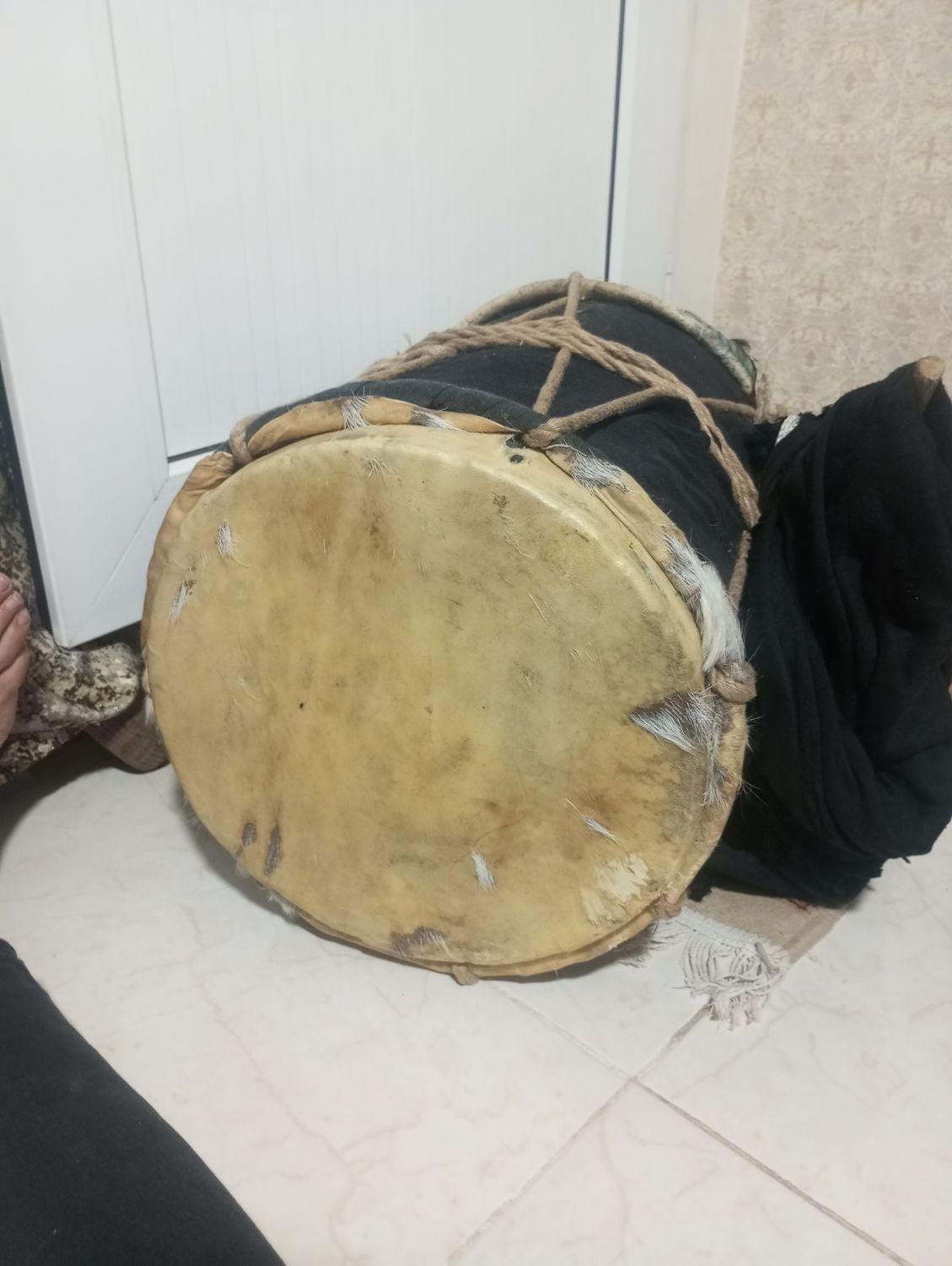 دمام چوبی اصل اصل|درام و پرکاشن|شیراز, شهرک سراج‎|دیوار
