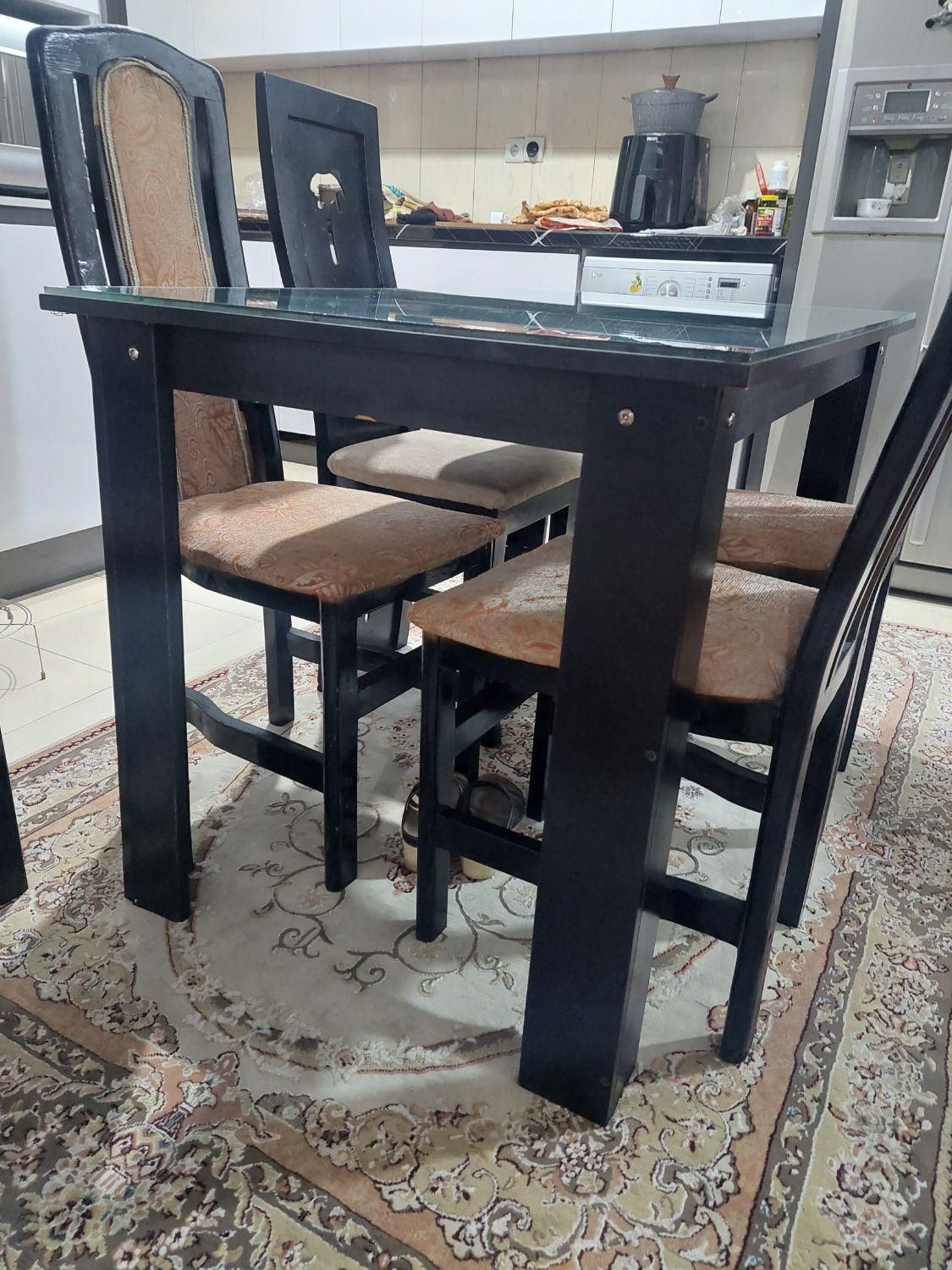 میز نهارخوری۴نفر|میز و صندلی غذاخوری|بندر انزلی, پاسداران|دیوار