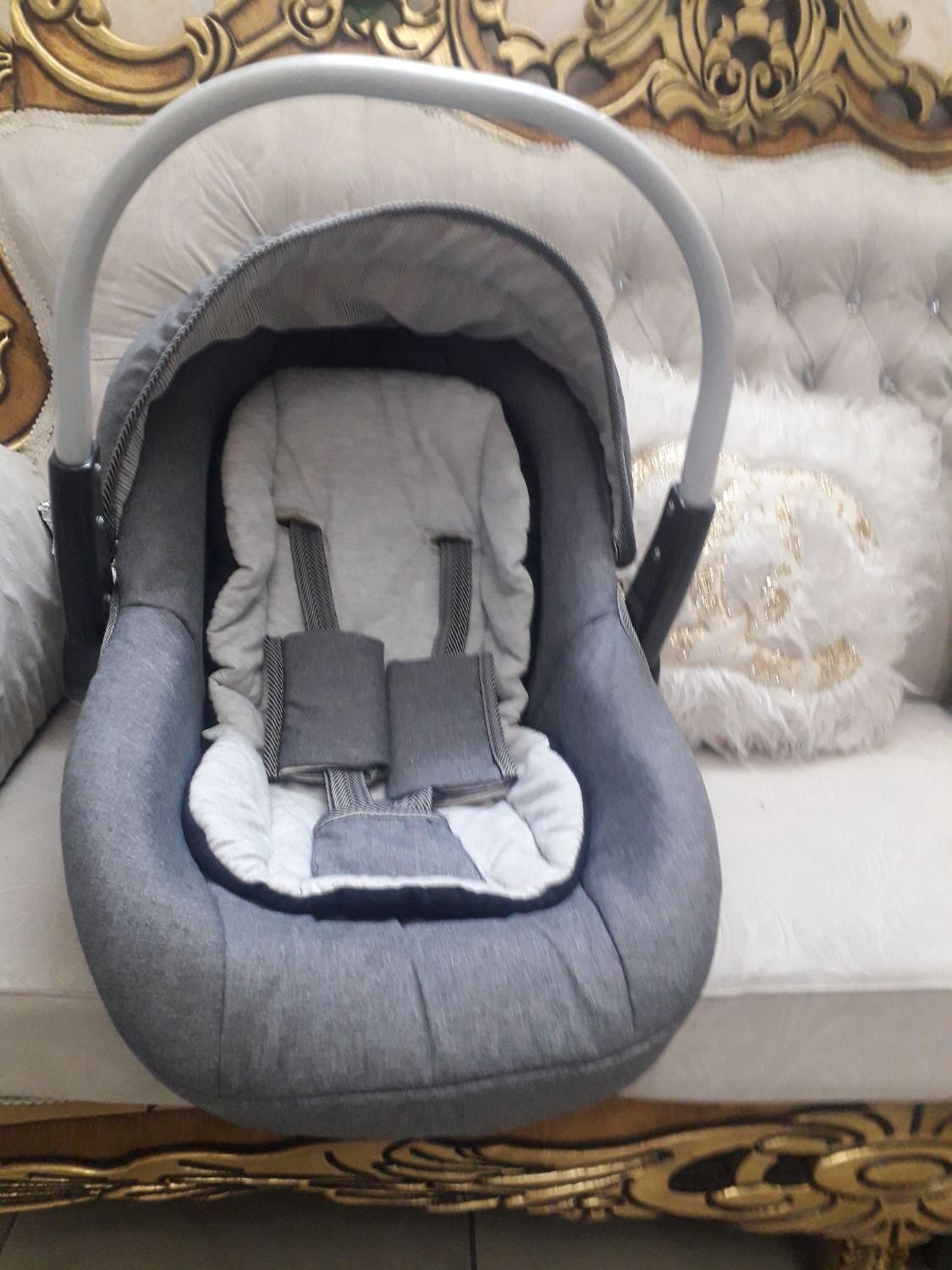 کریر نوزادی|تخت و صندلی بچه|نسیم‌شهر, |دیوار