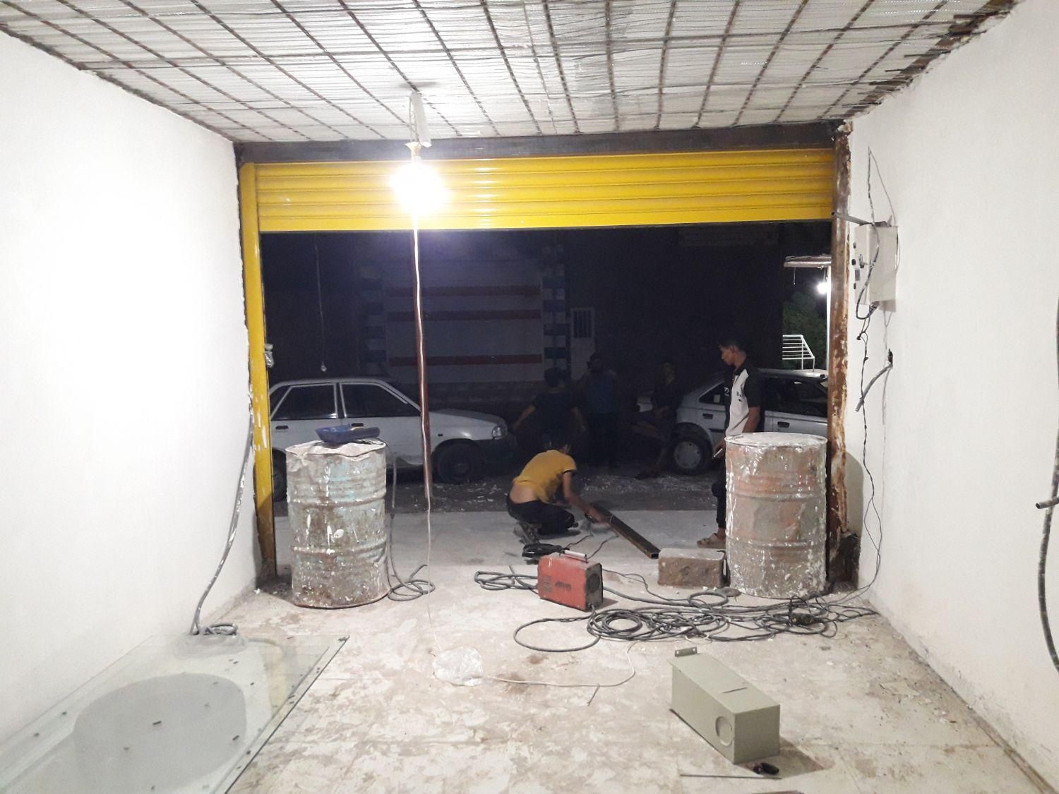 شیشه سکوریت .کرکره برقی. جک بازویی|خدمات پیشه و مهارت|بم, |دیوار