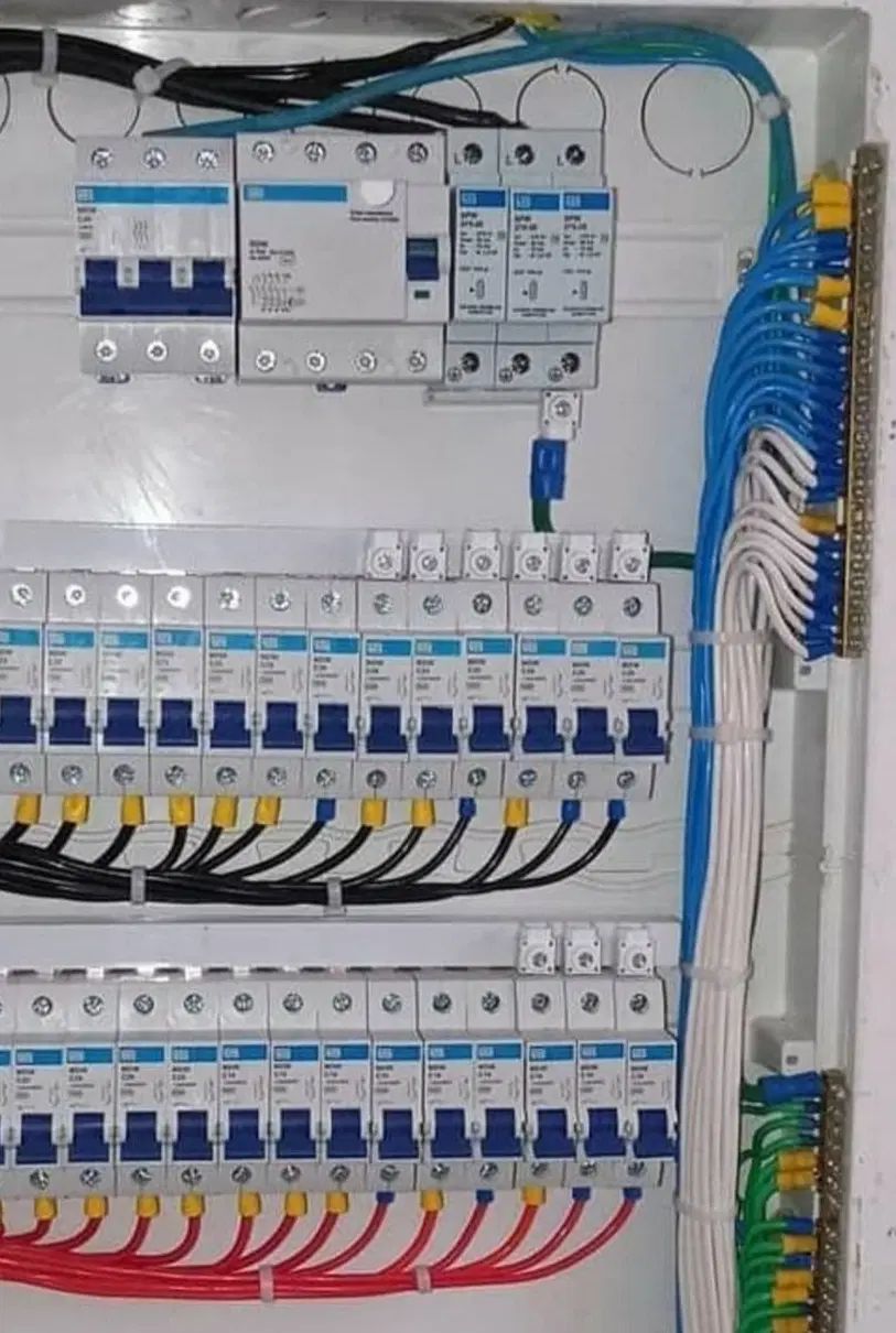 نصاب برقکارساختمان برق کار هوشمندسازی  BMS ایفون|خدمات پیشه و مهارت|مشهد, وکیل‌آباد|دیوار