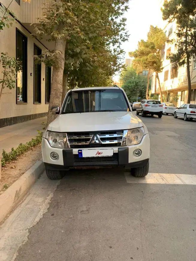 میتسوبیشی پاجیرو دو درب ۲۰۰۷ موتور ۳۸۰۰|خودرو سواری و وانت|تهران, بوستان چیتگر|دیوار