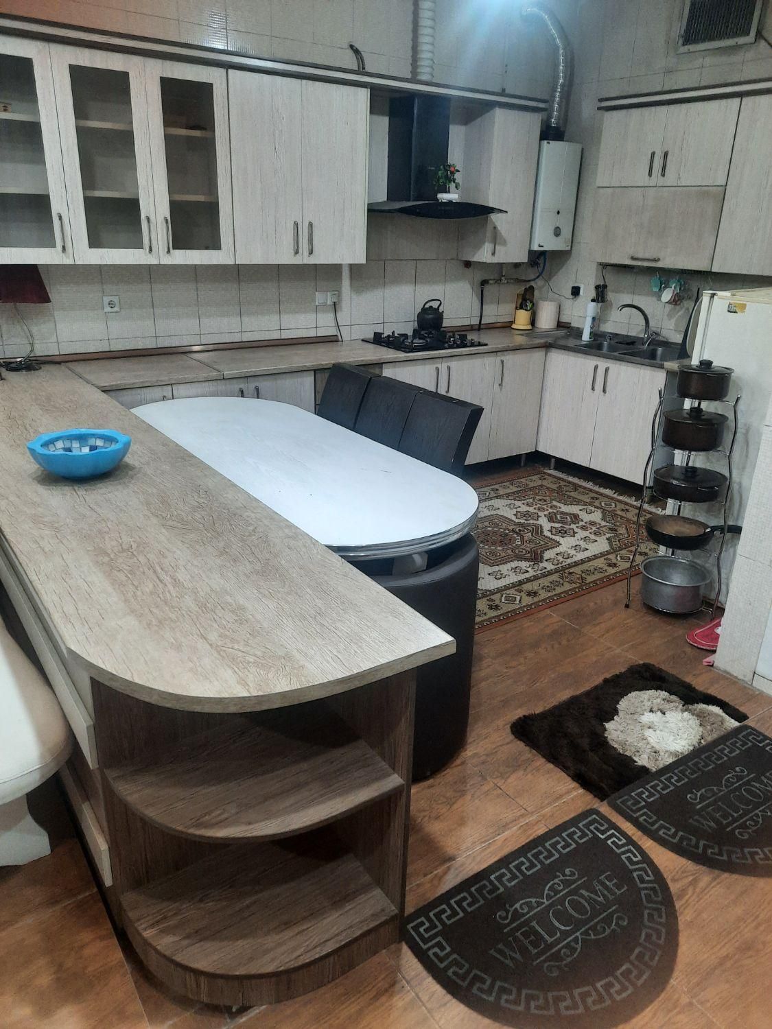 مبله دربست بسیار تمیز با تمام امکانات|اجارهٔ کوتاه‌مدت آپارتمان و سوئیت|شیراز, زند|دیوار