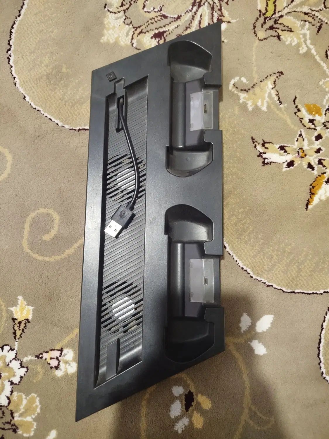 پایه خنک کننده و شارژر دسته ps4 اسلیم|کنسول، بازی ویدئویی و آنلاین|کرمانشاه, |دیوار