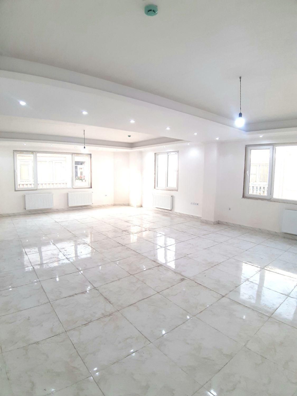 سعدی ، معلم / ۱۷۰متر تکواحد سند زیر قیمت/ خداداد|فروش آپارتمان|رشت, معلم|دیوار