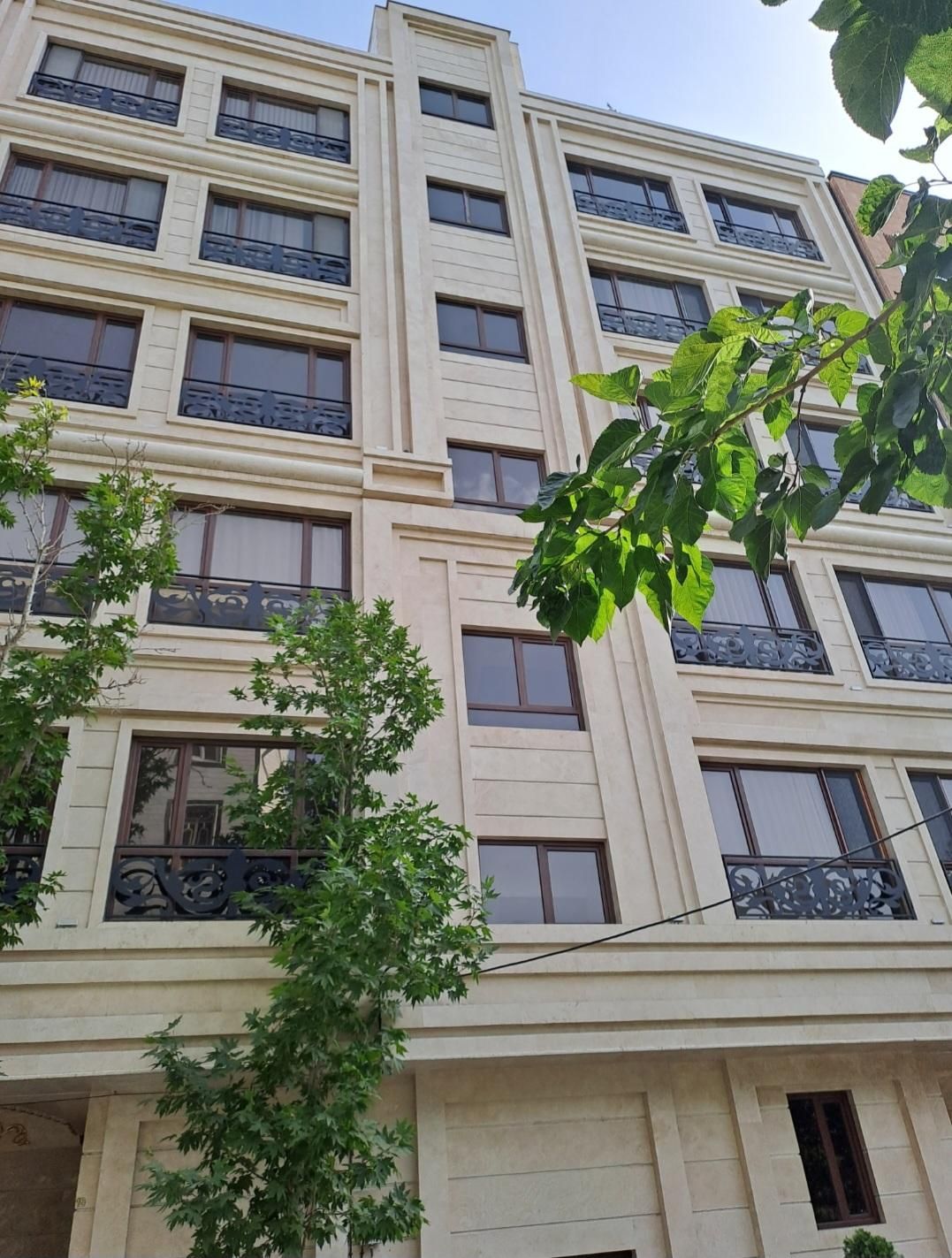 ۱۱۴ متر گلستانهای اباذر / کم واحد / کلیدنخورده|فروش آپارتمان|تهران, اباذر|دیوار