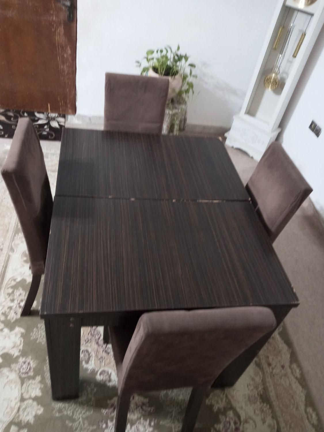 میز غذاخوری 4نفره تبدیل میشه به 6نفره|میز و صندلی غذاخوری|رشت, حمیدیان|دیوار