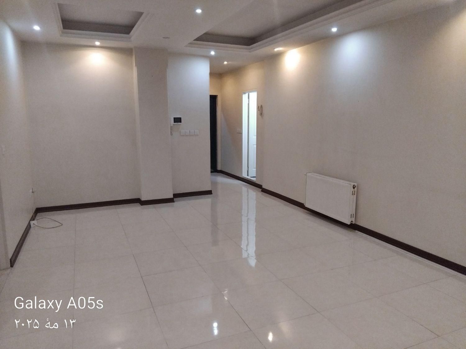 63 و 45 متر ویلاشهر سروآزاد چیتگر غزالی دریاچه فول|فروش آپارتمان|تهران, ویلاشهر|دیوار