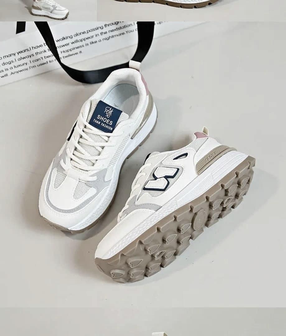 کفش و کیف|کیف، کفش، کمربند|جهرم, |دیوار