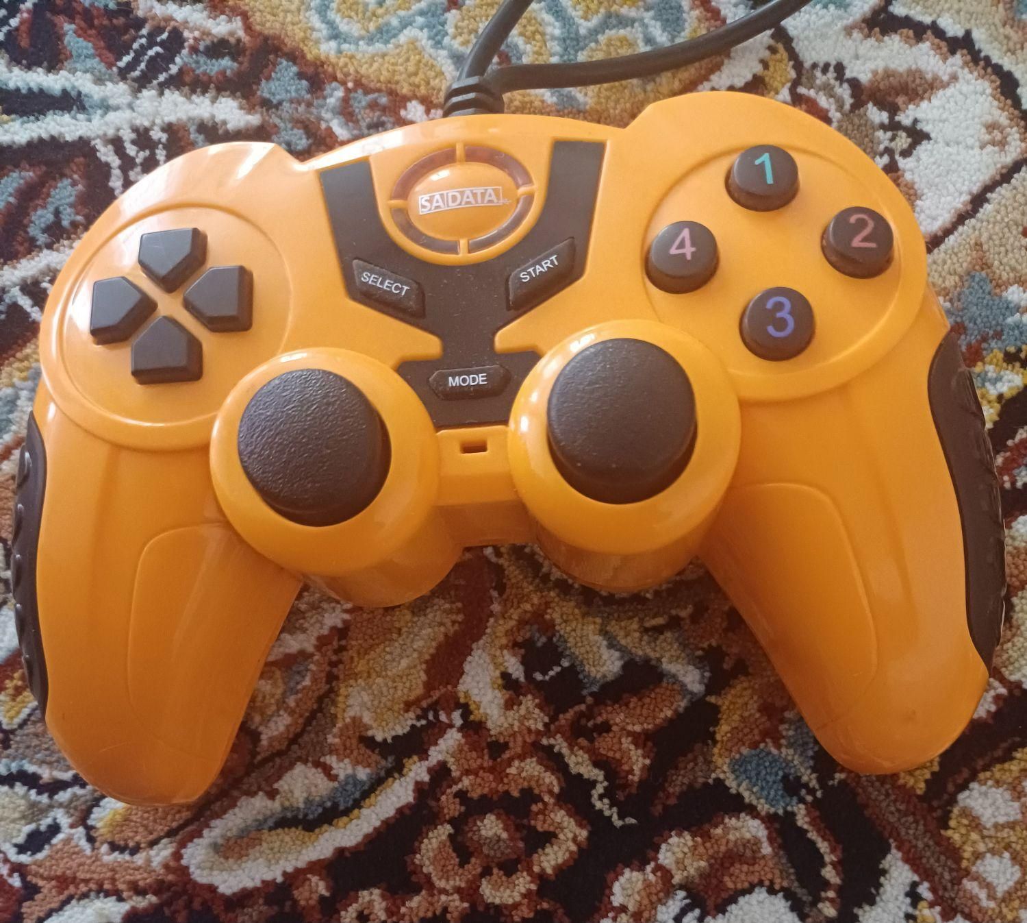 یک جفت دسته بازی کامپیوتری  سالم و در حد نو|کنسول، بازی ویدئویی و آنلاین|ماکو, |دیوار