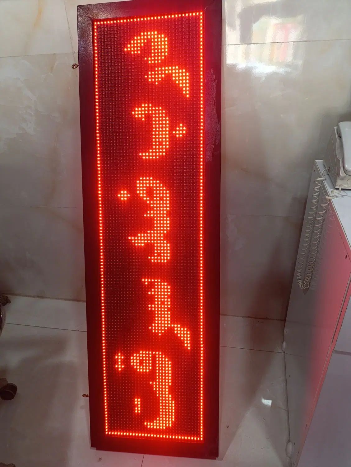 LED روان قرمز فوق العاده تمیز|لامپ و چراغ|اصفهان, طامه|دیوار