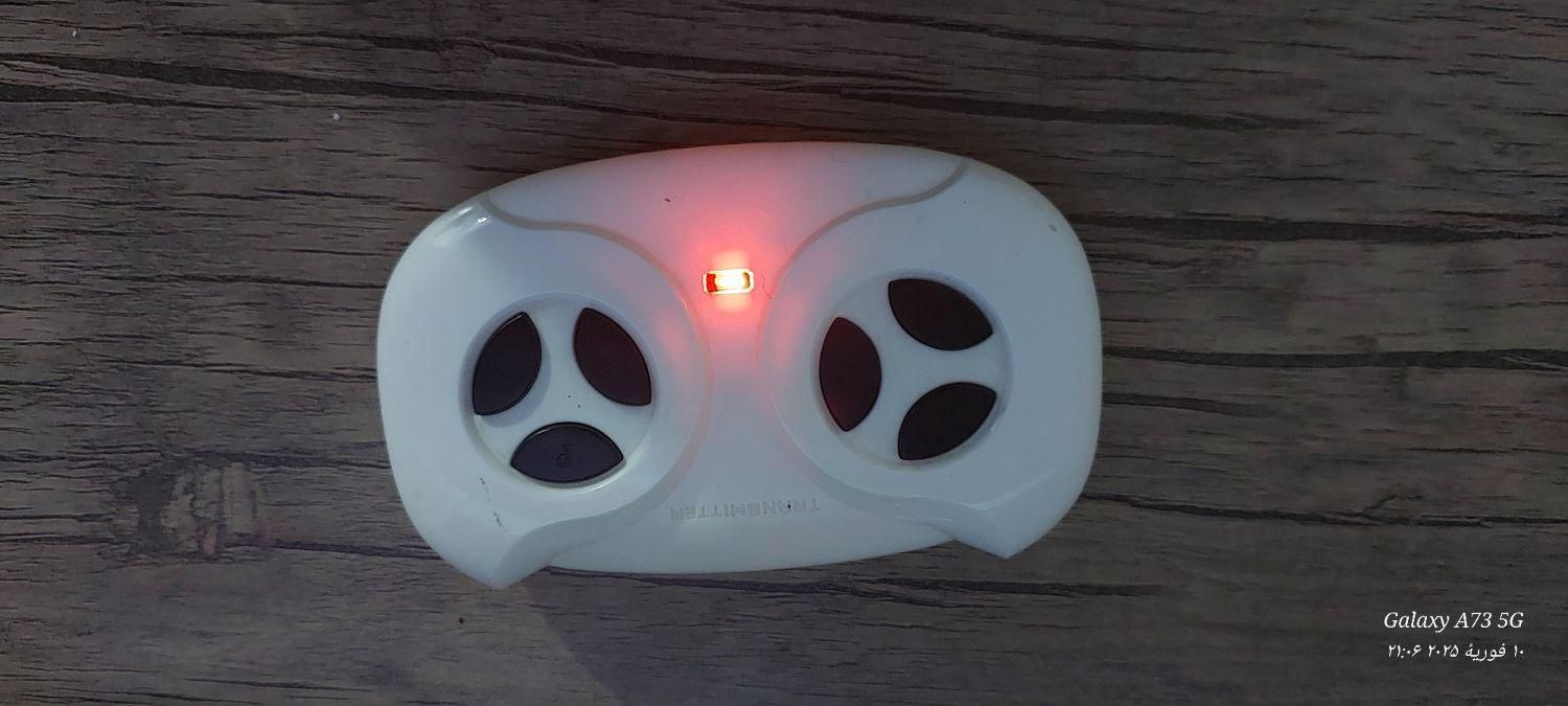 ماشین شارژی بی ام و متالیک|اسباب و اثاث بچه|شاهین‌شهر, طالقانی|دیوار