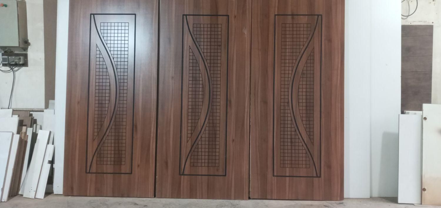 درب چوبی|مصالح و تجهیزات ساختمان|بومهن, |دیوار