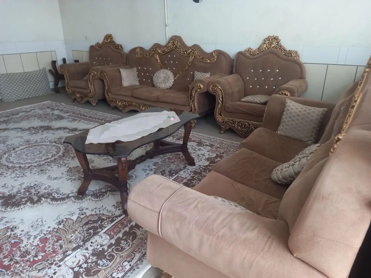 مبل هشت نفره|مبلمان خانگی و میز عسلی|اصفهان, ارزنان|دیوار