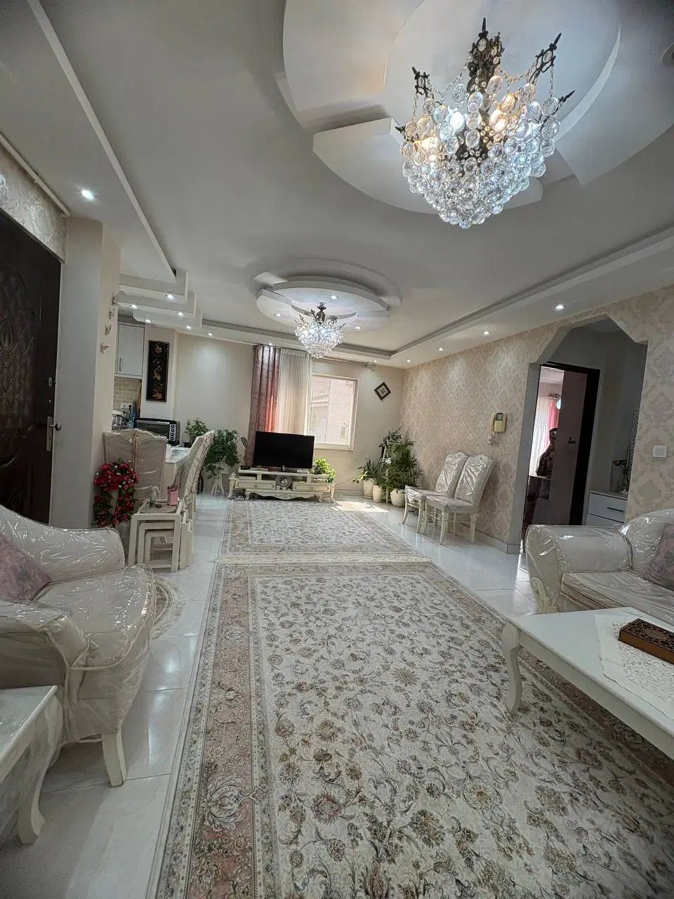 تک واحدی /بازسازی شده/پارک دوخودرو|فروش آپارتمان|رشت, شهرک آیت الله منتظری|دیوار