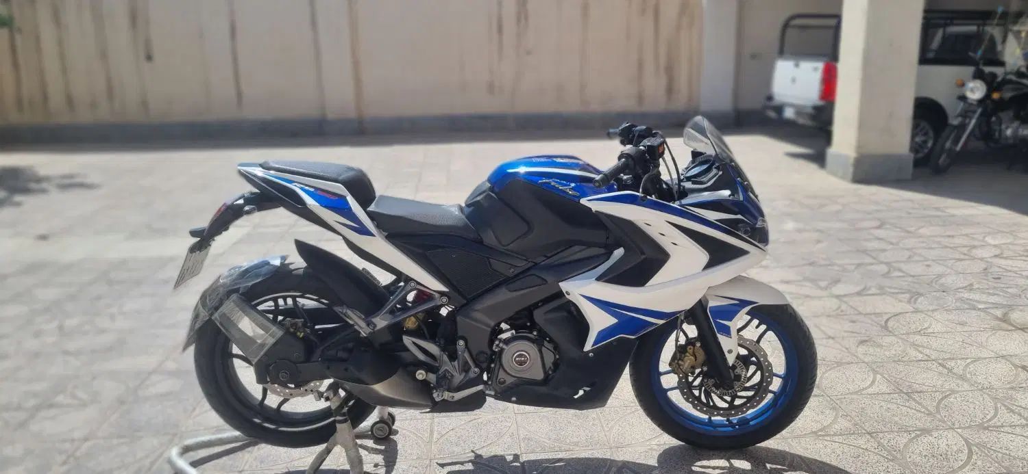 rs200|موتورسیکلت|تهران, شهرک دانشگاه|دیوار