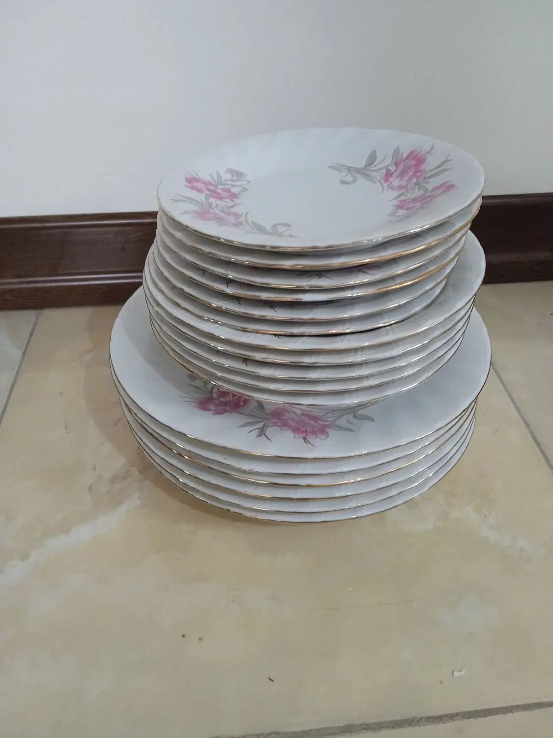 سرویس ناهار خوری چینی نو|ظروف سرو و پذیرایی|اصفهان, ملک‌شهر|دیوار