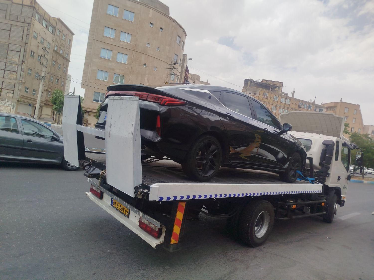 خودروبرکفی یدک کش خودروسوار امداد خودرو جرثقیل|خدمات حمل و نقل|تبریز, |دیوار