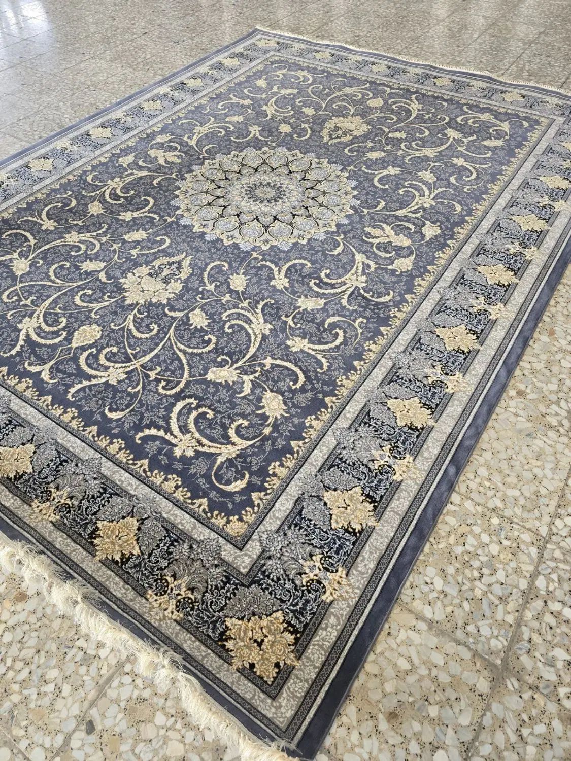 طرح سنگ جدید|فرش|کرج, کوی کارمندان شمالی|دیوار