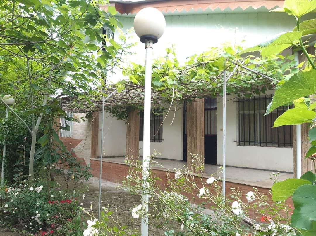 ویلاباغ ۸۰۰متری/سند تک برگ/۱۵۰متر بنا/بر آسفالت|فروش خانه و ویلا|رشت, بلوار گیلان|دیوار