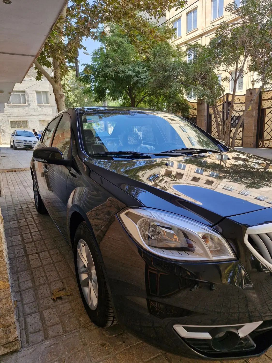 برلیانس H330 مدل 97 اتومات موتور بزرگ مشابه صفر|خودرو سواری و وانت|مشهد, راه آهن|دیوار
