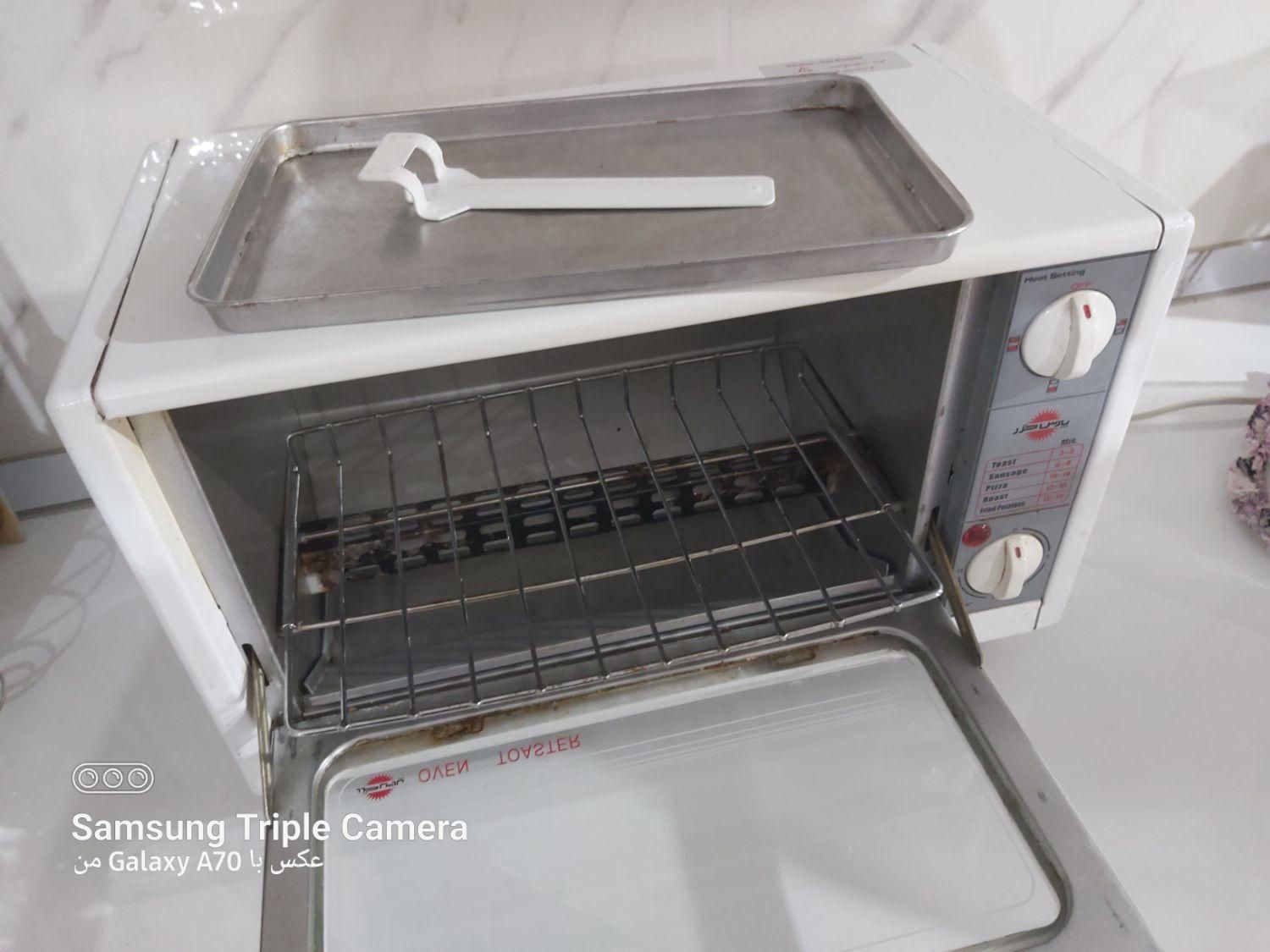 لوستر ۳ شاخه و توستر و سنگ اپن و باند وکارتن خالی|لوستر و چراغ آویز|اهواز, کوی رمضان|دیوار