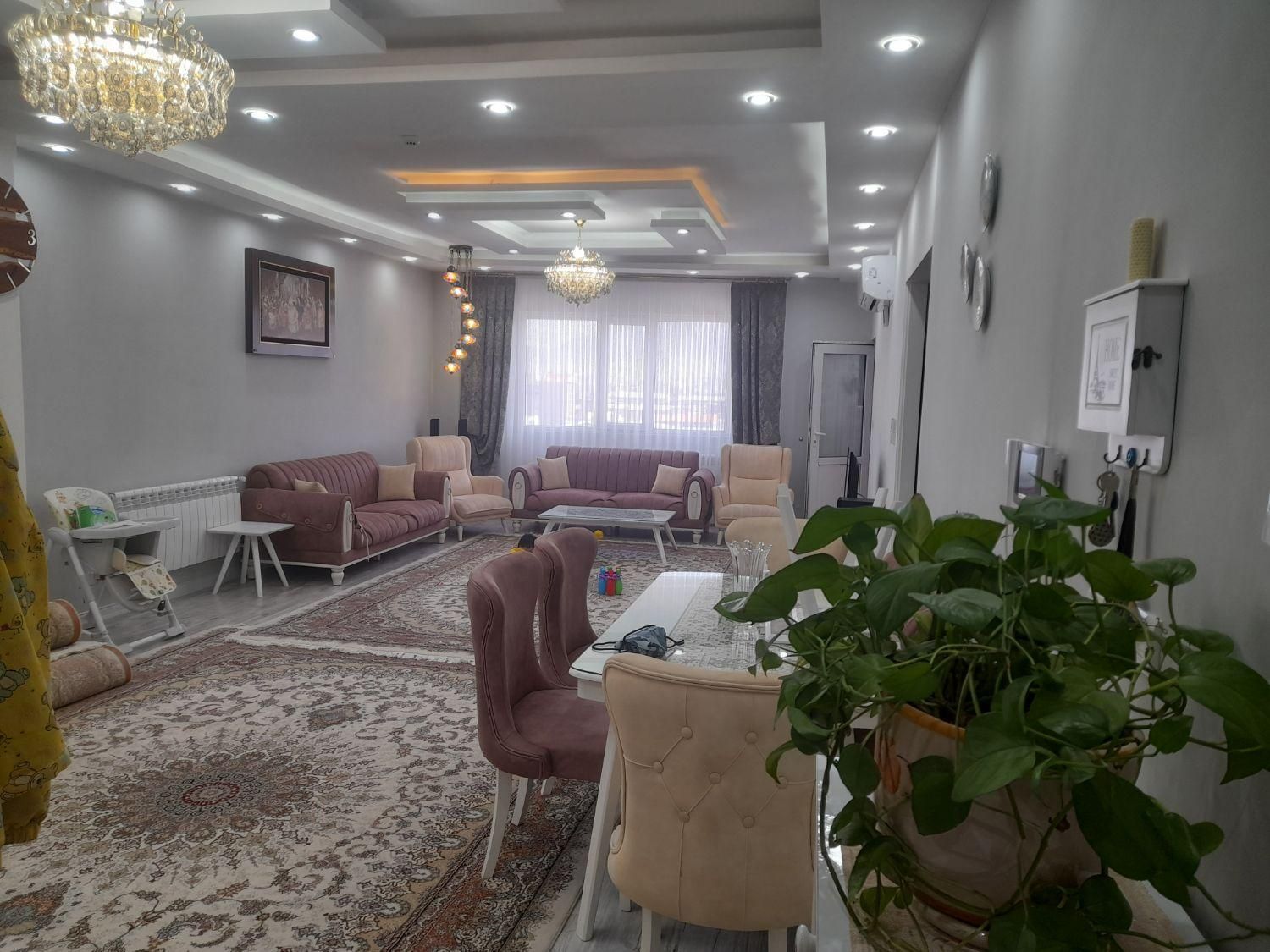 آپارتمان ۱۱۰ متری گلدشت  -بر خیابان اصلی فردوسی|فروش آپارتمان|خرم‌آباد, |دیوار