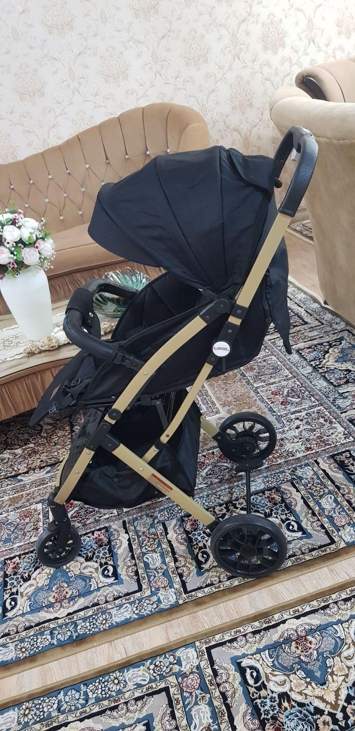 کالسکه عصایی بسیارشیک وزیبا مناسب سیسمونی|کالسکه و لوازم جانبی|همدان, |دیوار