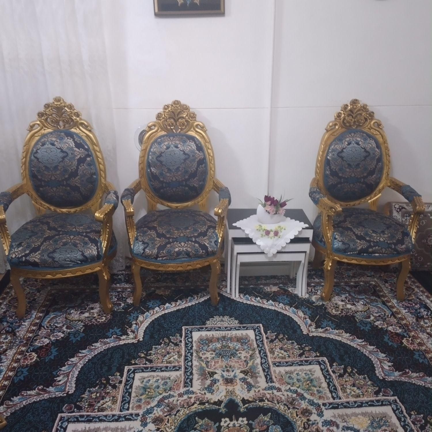 یک دست مبل ۹نفره سلطنتی|مبلمان خانگی و میز عسلی|بیرجند, |دیوار
