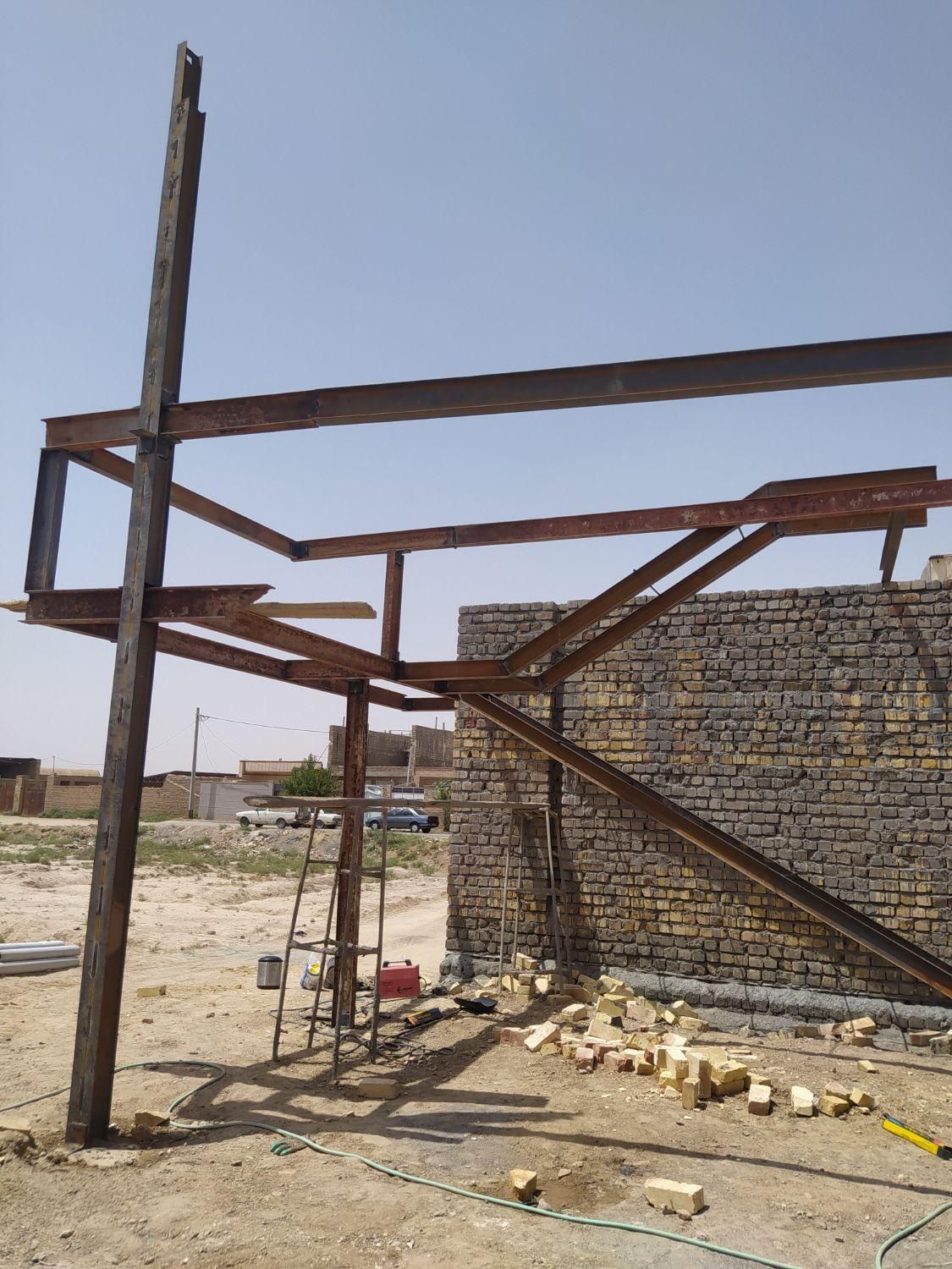 جوشکاری اسکلت و پله برشکاری با هواگاز|خدمات پیشه و مهارت|قم, نیروگاه|دیوار