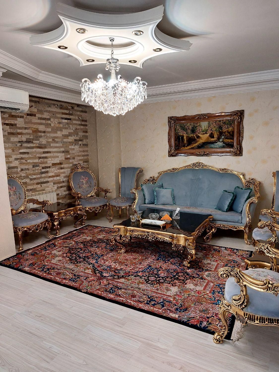 مبلمان ۹نفره و غذاخوری ۸ نفره کلاسیک|مبلمان خانگی و میز عسلی|خوی, |دیوار