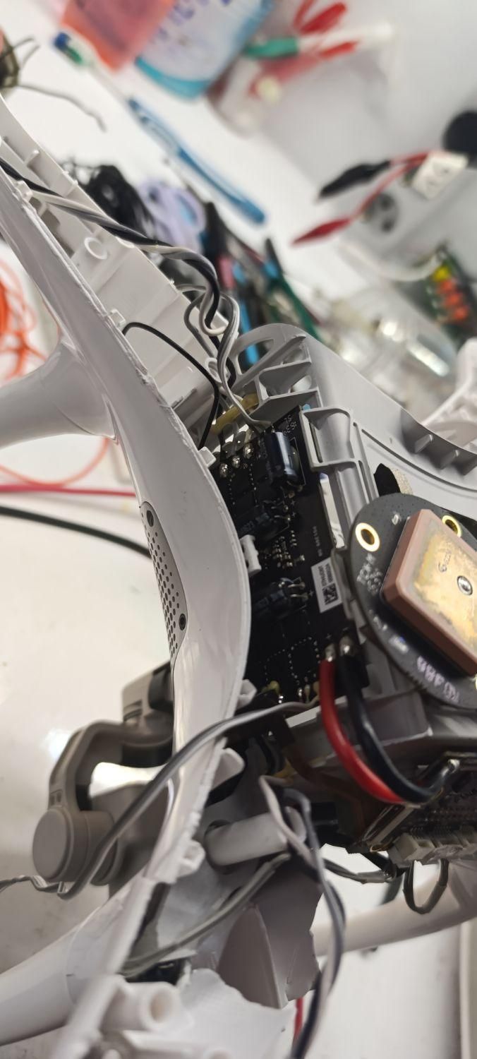 قطعات فانتوم، فانتوم چهار، فانتوم 4، 4 dji phantom|دوربین عکاسی و فیلم‌برداری|تهران, پونک|دیوار