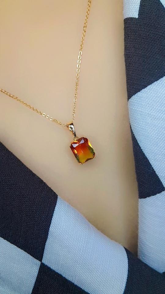 گردنبند ژوپینگ|بدلیجات|کاشان, مفتح|دیوار