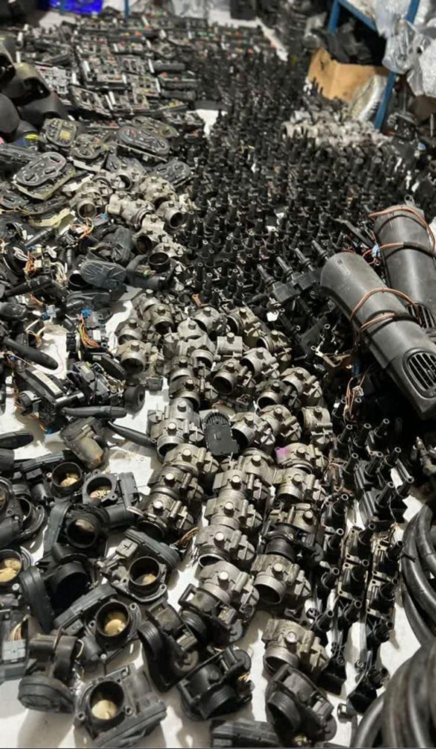 لوازم استوک لیفان پراید پژو سمند پیکان آردی روآ|قطعات یدکی و لوازم جانبی|فلاورجان, |دیوار