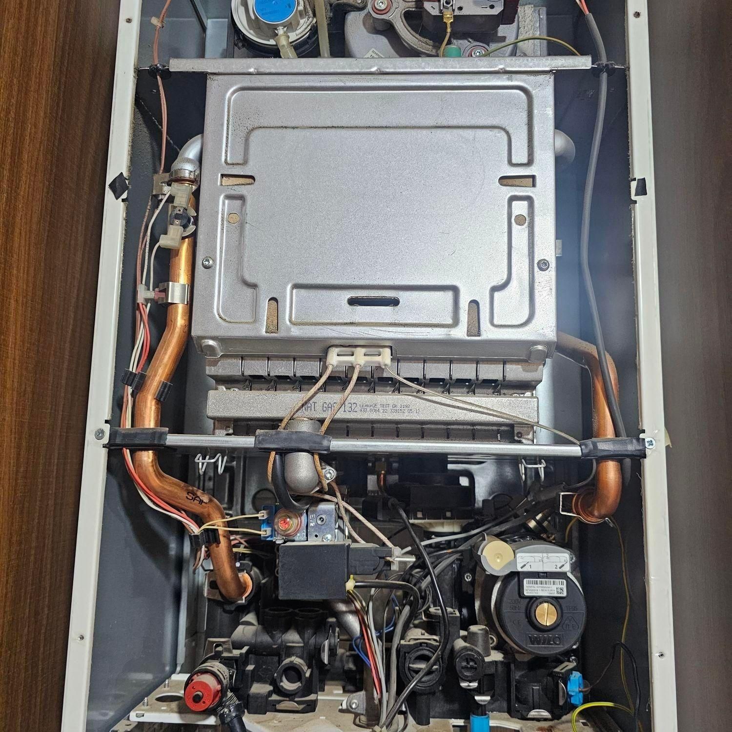 تعمیر و سرویس فوق تخصصی پکیج آبگرمکن پمپ آب باقطعه|خدمات پیشه و مهارت|کرمان, |دیوار