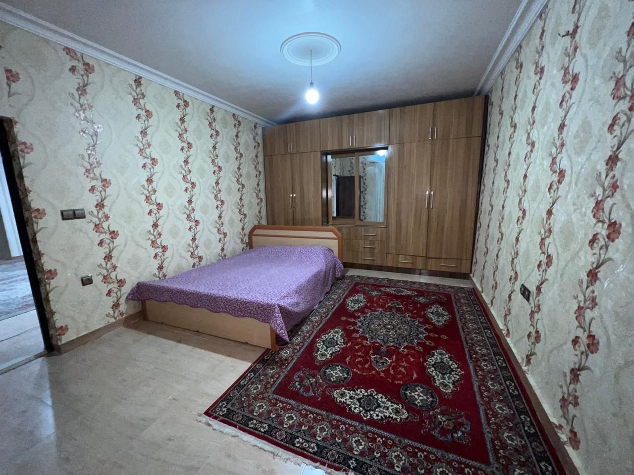 یک خواب با پارکینگ اختصاصی (خانواده و مجرد)|اجارهٔ کوتاه‌مدت آپارتمان و سوئیت|رشت, کوی امام رضا|دیوار
