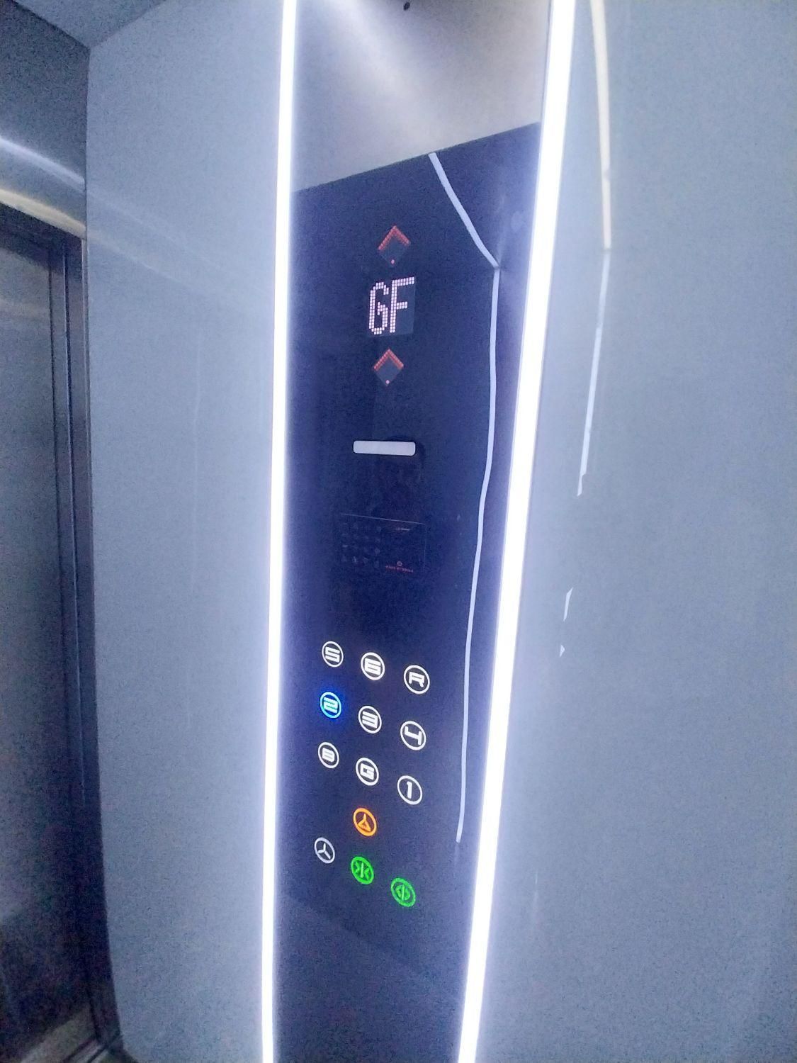 *تجریش + نزدیک کاخ* 185 متر نوساز / تاپ لوک