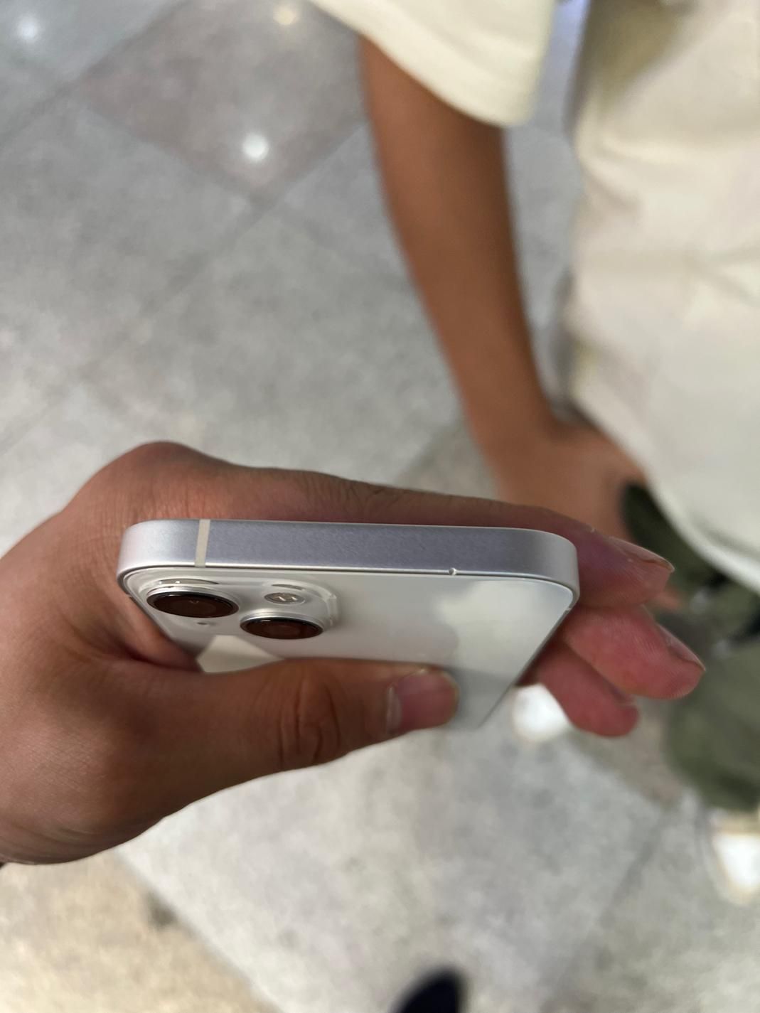 اپل iPhone 13 با حافظهٔ ۱۲۸ باتری ۸۷ درصد|موبایل|شهریار, |دیوار