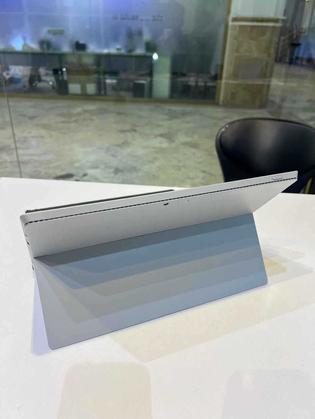 فروش لپتاپ سرفیس پرو 3 رم 8 گیگ ضمانتی|رایانه همراه|تهران, فردوسی|دیوار