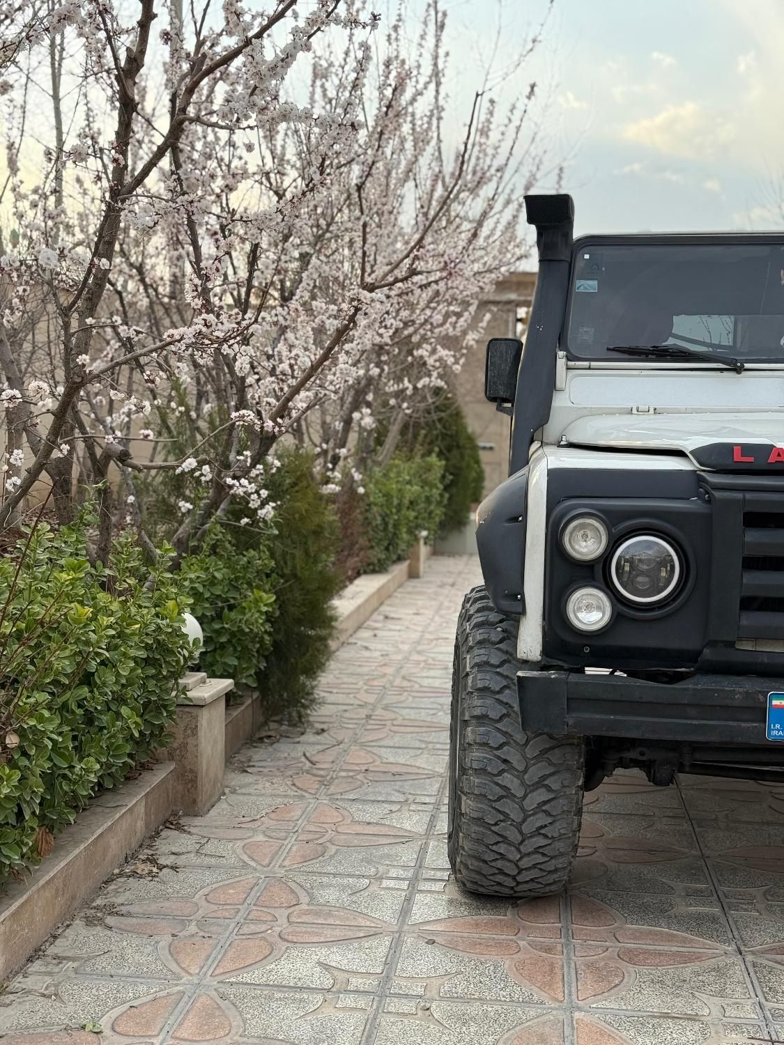 پاژن بی رنگ6 سیلندر،مدل ۱۳۸۹ سه کار اصلی انجام شده|خودرو سواری و وانت|تهران, فردوس|دیوار