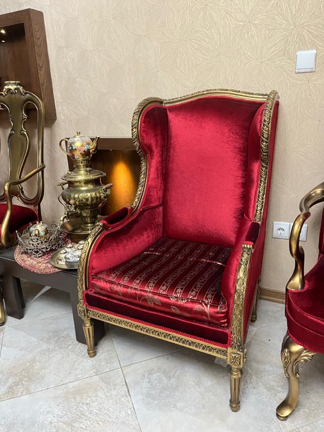 مبلمان ورق طلا با پتینه مشکی رنگ مخصوص جهیزیه عروس|مبلمان خانگی و میز عسلی|اصفهان, خواجو|دیوار